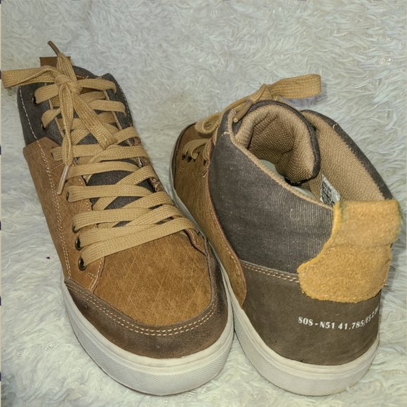 STEVE MADDEN LANDONN DISTRESSED SNEAKERS - Picture 4 of 5